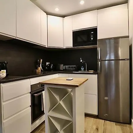 Apartmán 2 Pieces Avec Balcon - Parking - Proche Versailles Le Chesnay (Yvelines)
