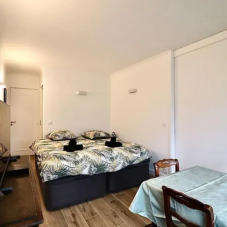 2 Pieces Avec Balcon - Parking - Proche Versailles Le Chesnay (Yvelines)